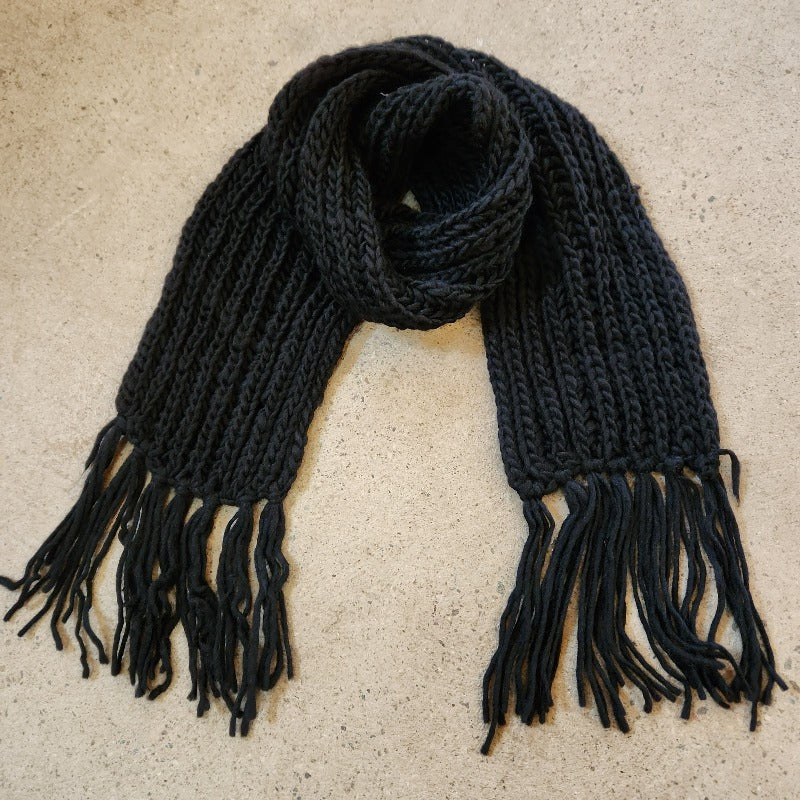 crochet knit scarf black