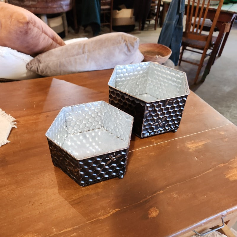 hexagon-bee-tray