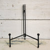 black-metal-easel
