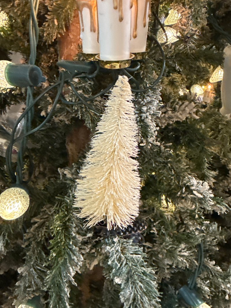 Bottle Brush Tree Ornament Clip