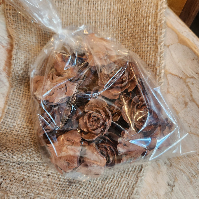 Cedar Rose Cone Set