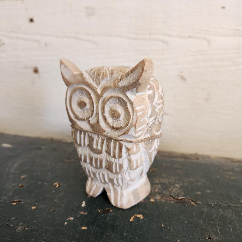 Chunky Wood Owl side