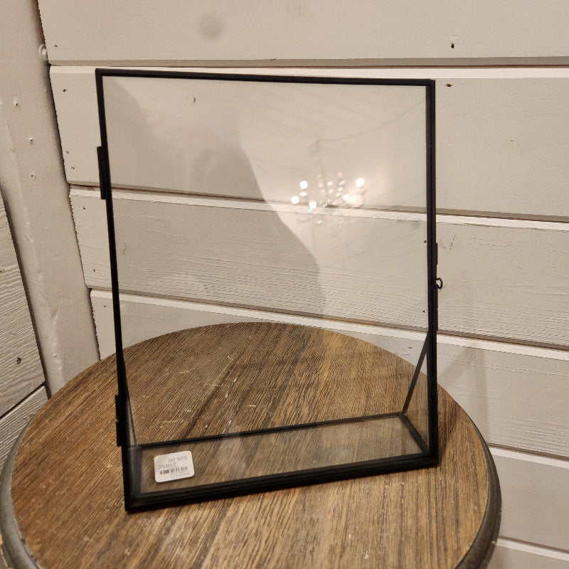 Floating Glass Frame
