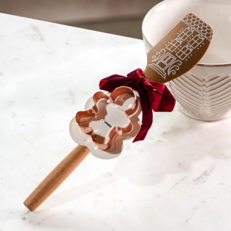 Gingerbread Spatula & Cutter Gift Set
