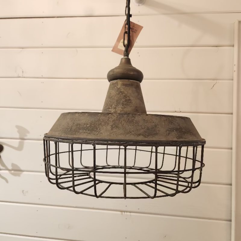Iron Wire Guard Pendant