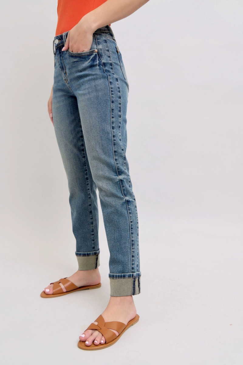 Judy Blue Mid-Rise Boyfriend Jean