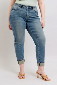 Judy Blue Mid-Rise Boyfriend Jean