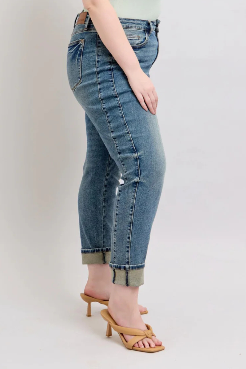Judy Blue Mid-Rise Boyfriend Jean