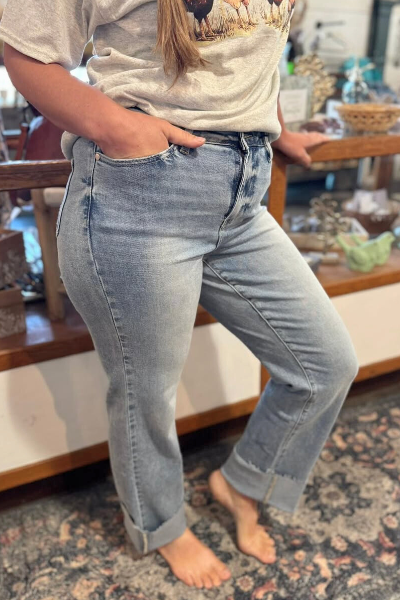 Judy Blue Mid-Rise Dad Jean