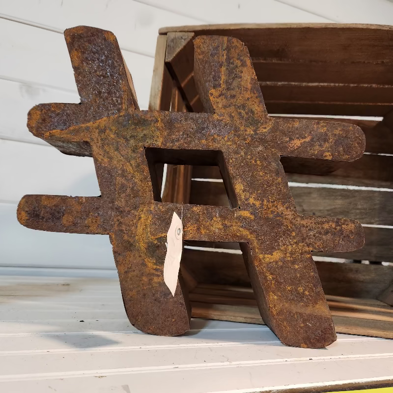 Rusty Metal 3D Hashtag