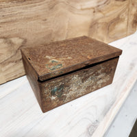 Vintage Havana Ribbon Cigar Tin