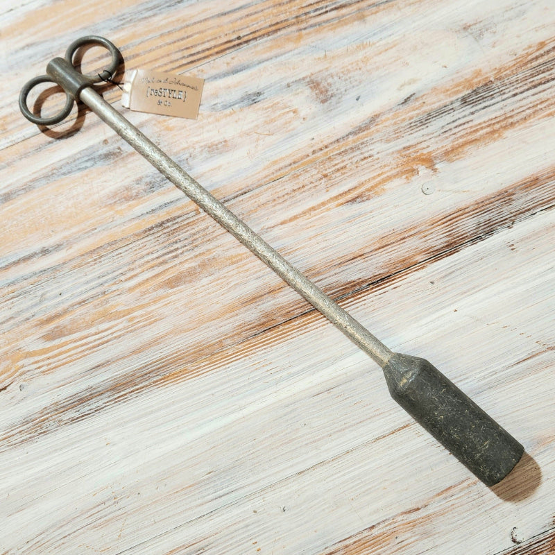 Vintage Veterinarian Pill Pusher