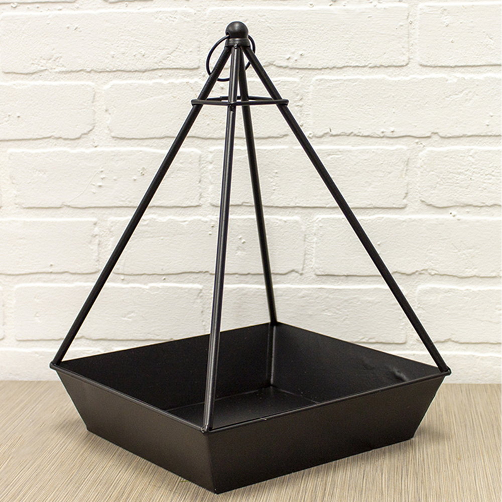Black Pyramid Lantern