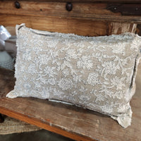 floral pillow beige