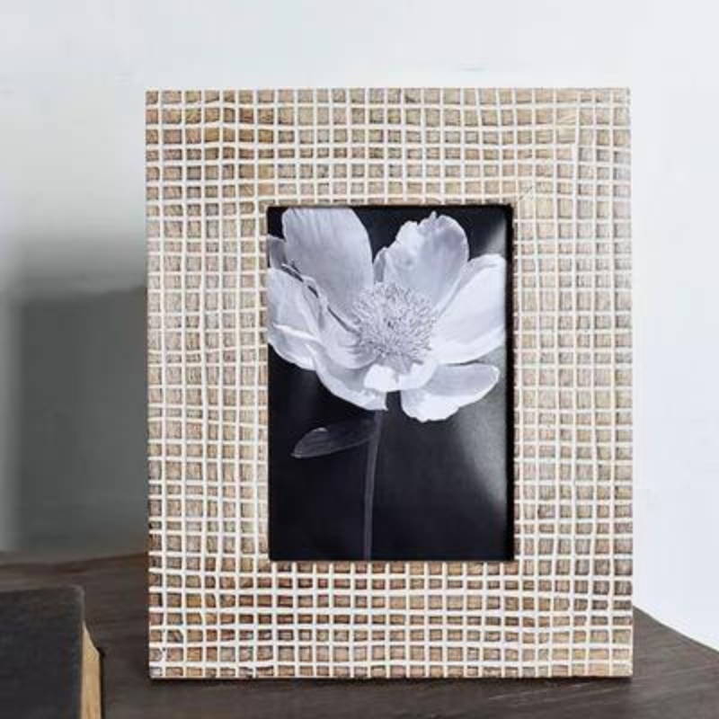 Criss Cross Picture Frame