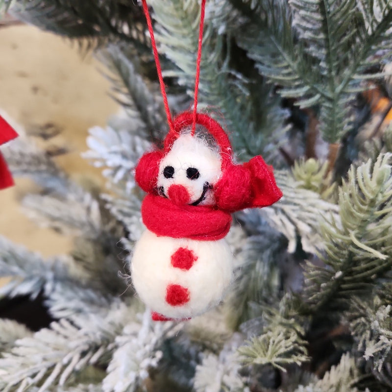 woolen-snowman-ornament-muffy
