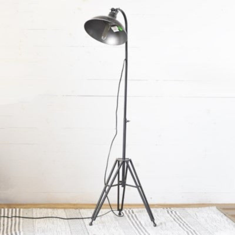 FLOOR DOME LAMP